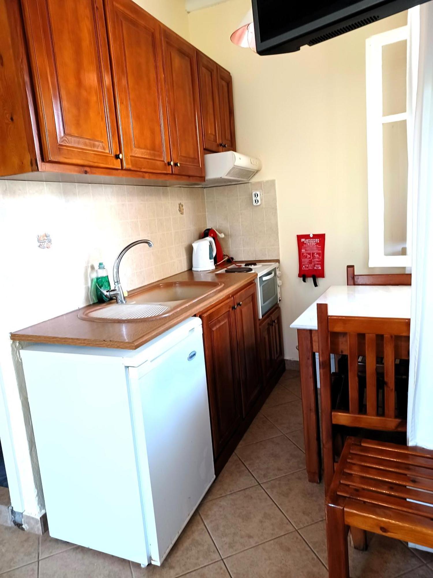 Philippos Hotel Apartments Nikiana Luaran gambar