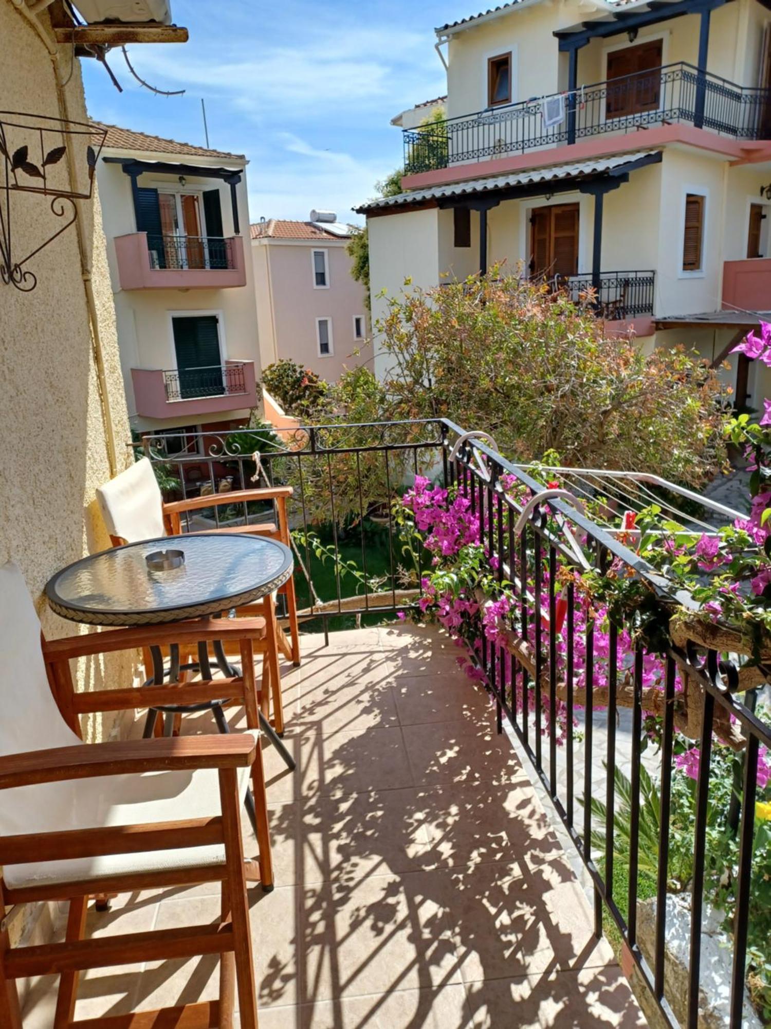 Philippos Hotel Apartments Nikiana Luaran gambar
